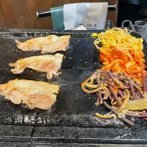 돈돌집 대표 사진