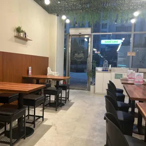 샐러랜드 리뷰 사진