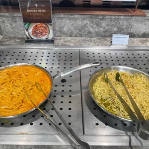 애슐리퀸즈 대표 사진