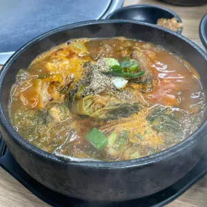 차밭골돌솥감자탕 사진