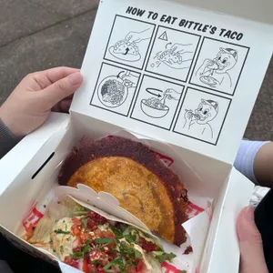 비틀비틀, 비틀스타코 사진