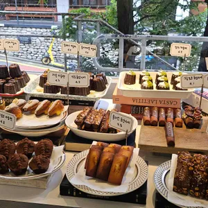 어퍼앤언더 사진