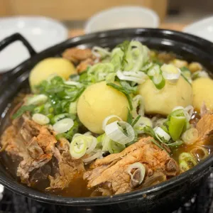 원조감자탕 일미집 사진 1