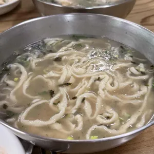 청담칼국수 사진 2