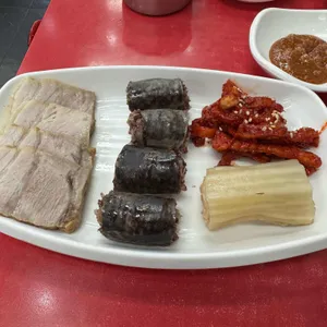 김둘레순대국 사진