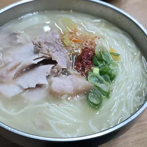 동진식당 사진 1