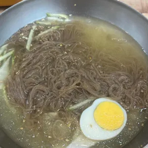 육쌈냉면 사진