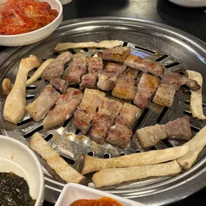꺽정이네 돈 장작구이 사진