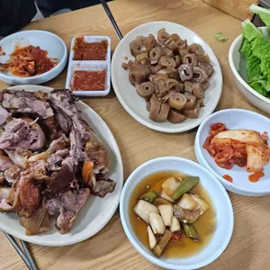 장충동한방족발 대표 사진