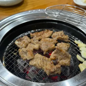 판문점숯불갈비 대표 사진
