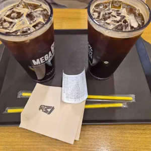 메가커피 리뷰 사진