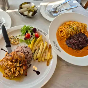 라라코스트 사진