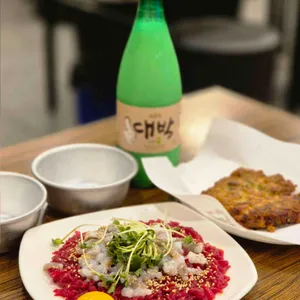 통큰누이네 육회빈대떡 사진 1
