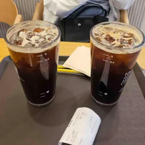 메가커피 대표 사진