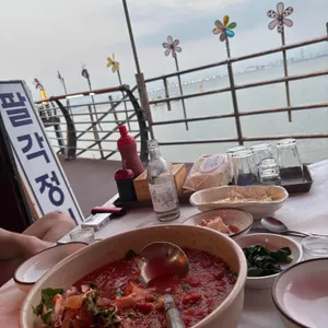 팔각정횟집 사진