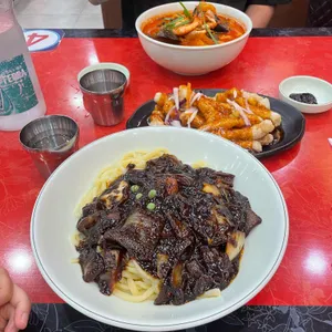 오형제 손짜장 마을 사진