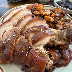 태이네용정족발보쌈 대표 사진