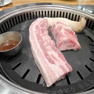 맛찬들 왕소금구이 사진