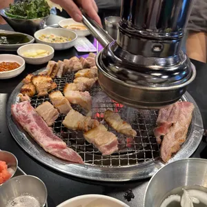 다독이네 숯불구이 사진