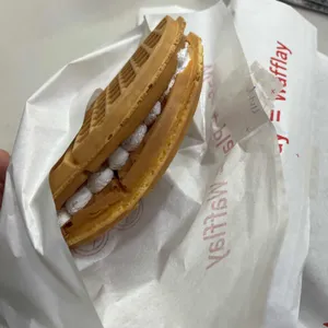 와플레이 대표 사진