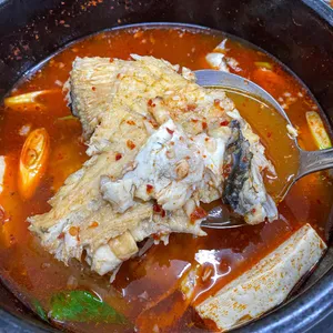 온천장 막썰어횟집 산오징어 사진