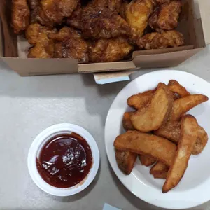 교촌치킨 사진