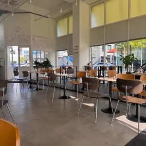 써먼하우스 리뷰 사진