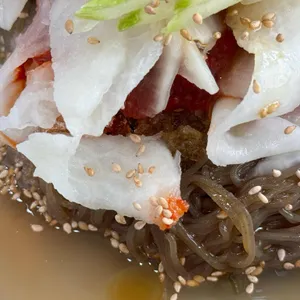 수라냉면 사진