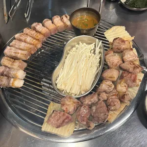 육함 사진