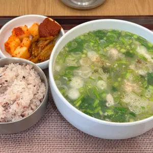 백진닭곰탕 사진