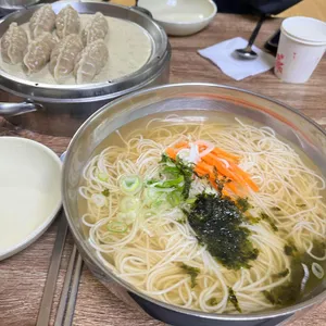 정인국수 사진 1