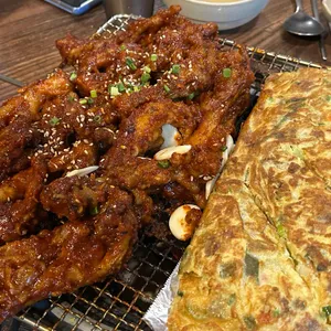 애리꼼닭발 사진 1