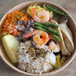 와르르&보울 샐러드 사진