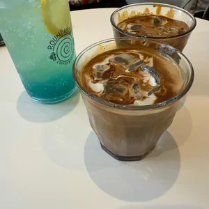 라운드어바웃 대표 사진