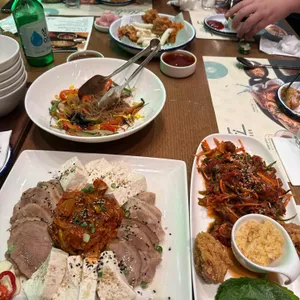 하이파이 치킨 앤 비어 사진