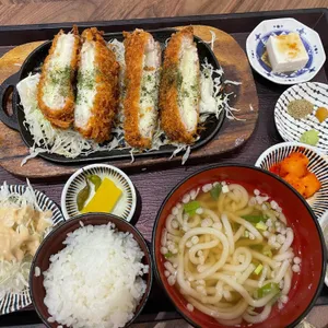 부엉이돈가스 사진