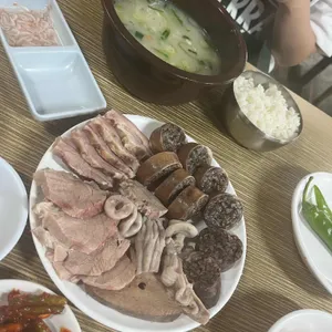 산수갑산 대표 사진