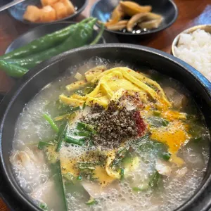 꺼멍때지국수 대표 사진