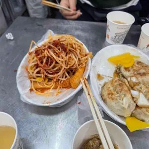 장여사의 나뭇잎형만두 매콤한 양념오뎅 사진