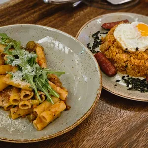 찰리스 대표 사진