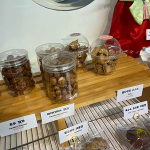 호랭이소굴 [아지트 horeng coffee] 리뷰 사진