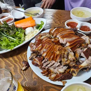 와글와글 족발 대표 사진