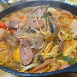 땅스부대찌개 대표 사진