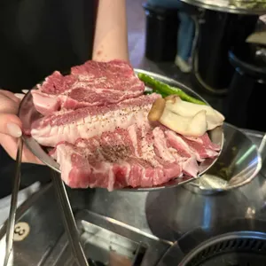 악덕사장 대표 사진