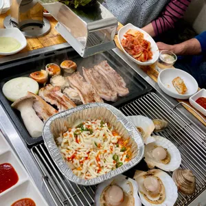 정동진 고기랑조개랑 사진