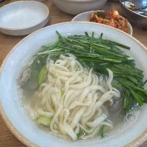 고향 엄마손 생바지락 칼국수 사진