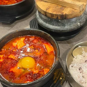 완뚝순두부 대표 사진