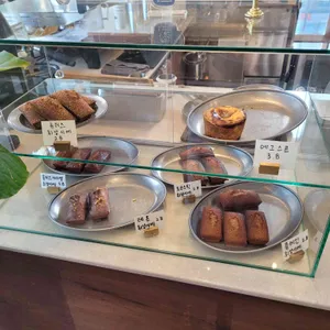 루츠프레소 커피로스터스 리뷰 사진