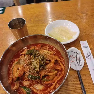 망향비빔국수 사진