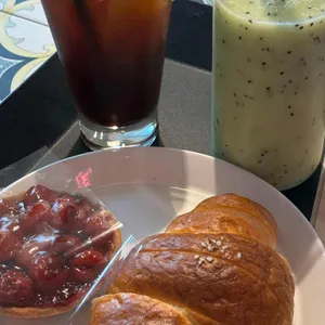 테이블1629 사진